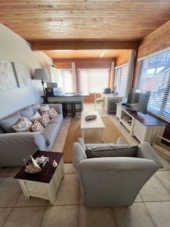 To Let 4 Bedroom Property for Rent in Outeniqua Strand Western Cape